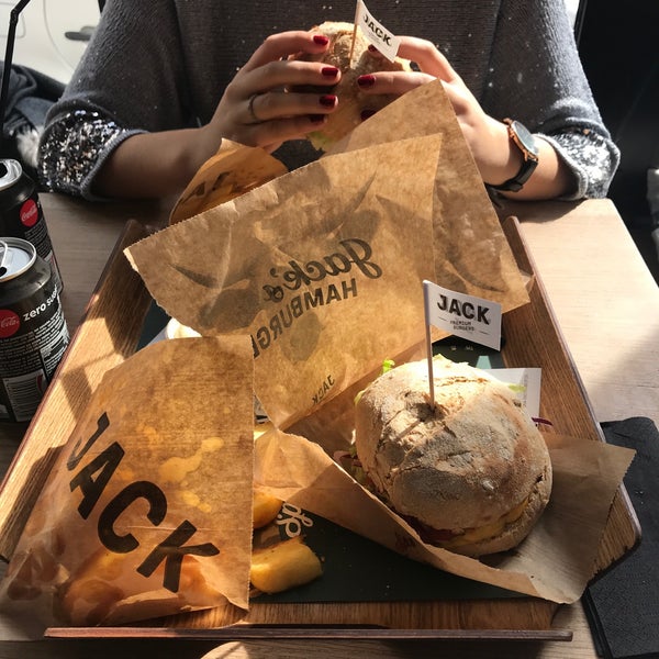 Foto scattata a Jack Premium Burgers da Astrid C. il 3/11/2018
