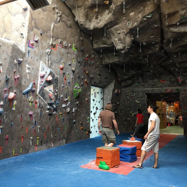 10/9/2016에 Carlos E.님이 MPHC Climbing Gym에서 찍은 사진