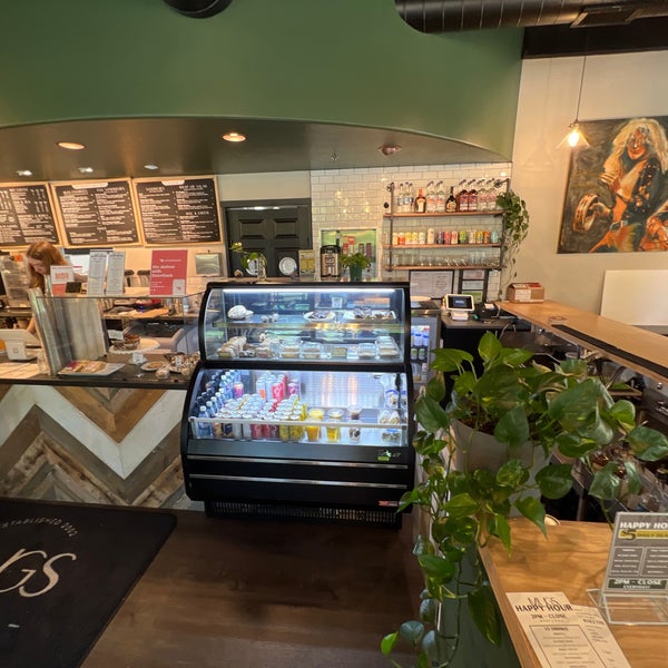 Mugs Coffee Lounge University North 306 W Laurel St