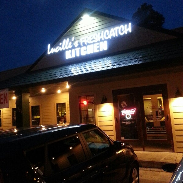 Photo taken at Lucille&#39;s Fresh Catch Kitchen by Caramels&#39; D. on 9/6/2014