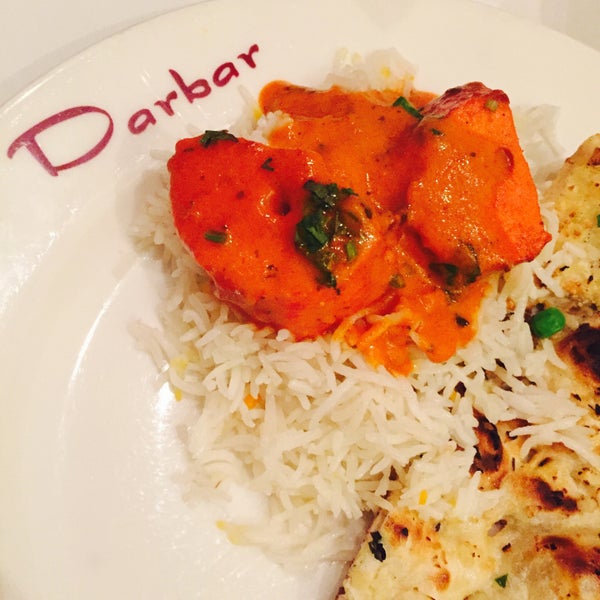 Foto tomada en Darbar Fine Indian Cuisine  por Leslie F. el 10/28/2015