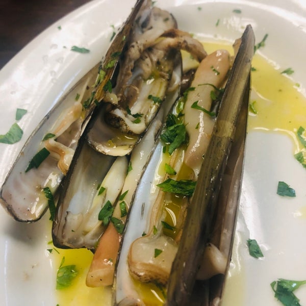 5/4/2019にLeslie F.がAstoria Seafoodで撮った写真