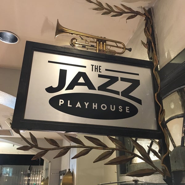 Foto tirada no(a) The Jazz Playhouse por Giacson em 9/5/2018
