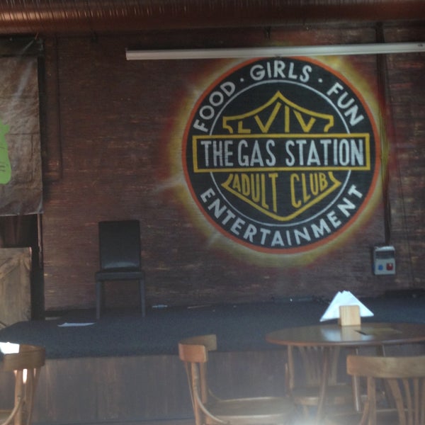4/21/2013 tarihinde Olya A.ziyaretçi tarafından The Gas Station'de çekilen fotoğraf