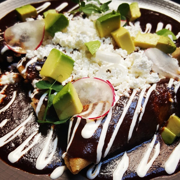 Las Enchiladas de Mole están DELICIOSAS puedo afirmar que han sido de las mejores que he probado. 👌  Las recomiendo 😍
