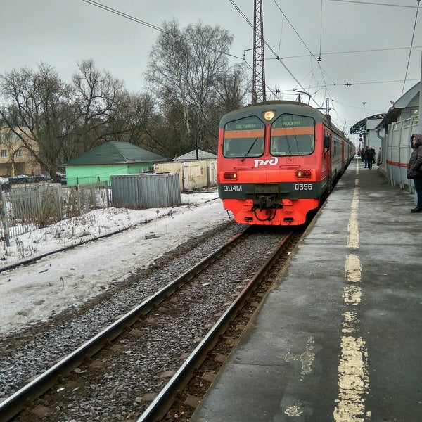 Эд4м 0034. Эр2р 7013 дрофа. Станция назарьево. Электрички орехово назарьево. Электрички орехово назарьево.