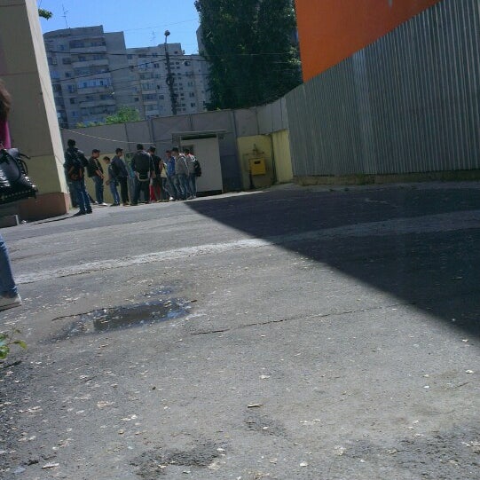 Liceul Tehnologic Sf Pantelimon Vatra LuminoasÄ BucureÈti BucureÈti