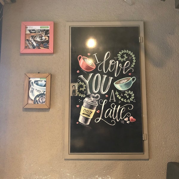 Foto scattata a No:7 Coffee House da Mehmet D. il 10/9/2019