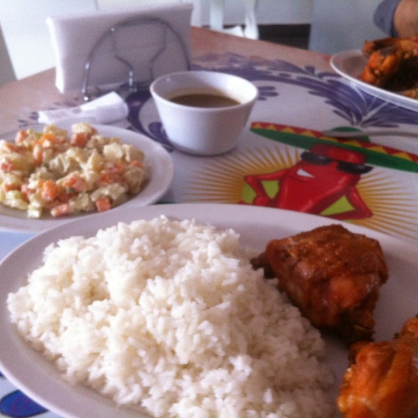 1/10/2013 tarihinde Raul V.ziyaretçi tarafından Jalapeños Mex Restaurant'de çekilen fotoğraf