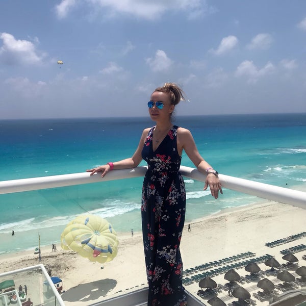 Photo taken at Hard Rock Hotel Cancún by Mel on 4/19/2019