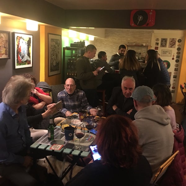 Das Foto wurde bei Jammin&#39;s Vinyl Records &amp; Café von Ali S. am 3/29/2019 aufgenommen