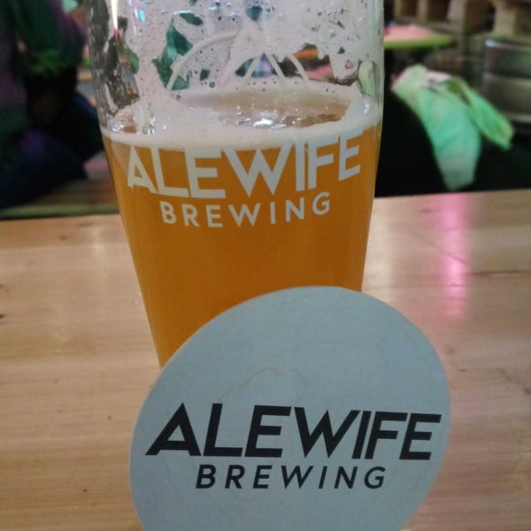 Photo taken at Alewife Taproom by Shrimp ⚾️⚽️⚾️ F. on 1/15/2022
