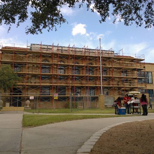 Photos at Vernon Middle School 16 visitors