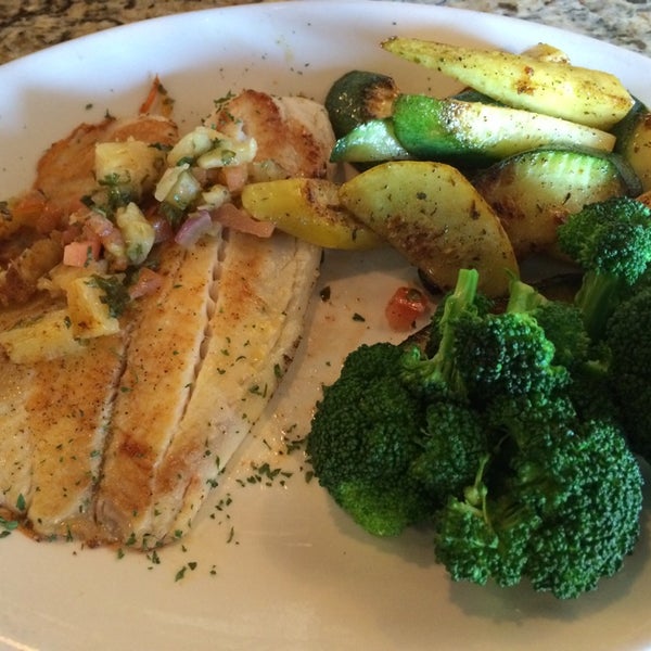 Tori is an excellent server! Grilled tilapia with squash medley and broccoli is a very tasty, healthy choice here.