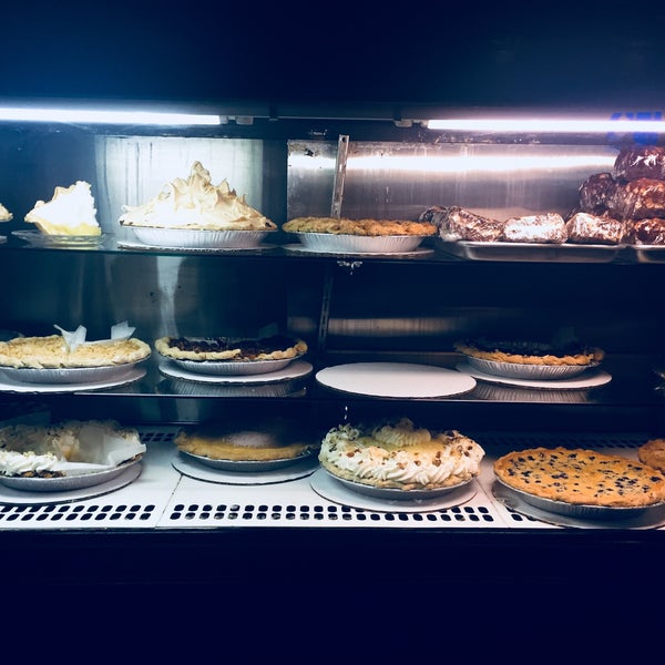 2/13/2018にAlejandra S.がCretia&#39;s Eatery &amp; Bake Shoppeで撮った写真