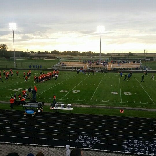 North Montgomery High School 3 tavsiye