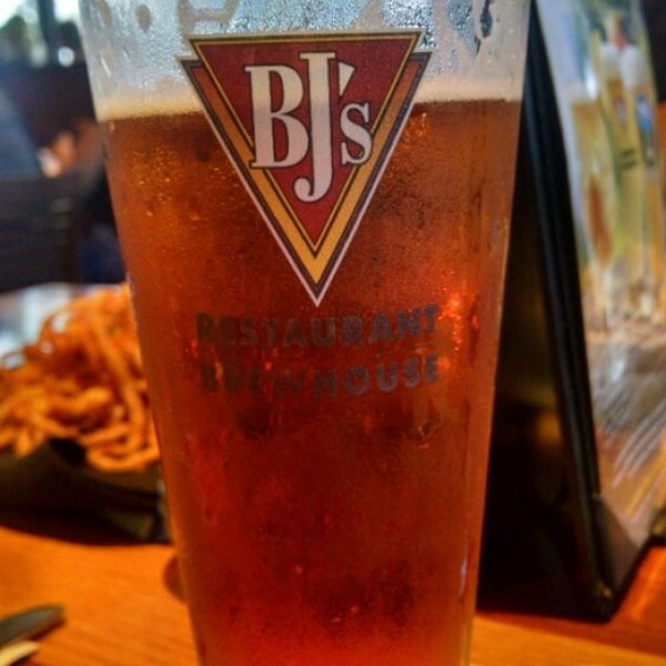Photo taken at BJ&#39;s Restaurant &amp; Brewhouse by Ryan M. on 6/21/2015