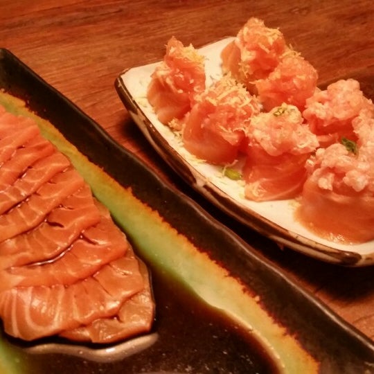 Photo taken at Satō Japanese Cuisine by Thiago L. on 7/25/2014