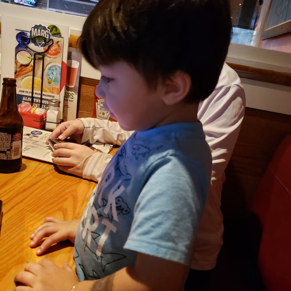Photo taken at Chili&#39;s Grill &amp; Bar by Kristina Y. on 5/4/2019