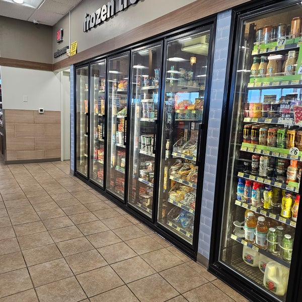 Loaf 'N Jug 8 tips from 438 visitors