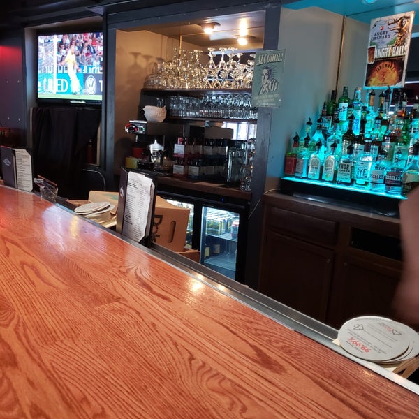 Foto tomada en Olde Town Tavern &amp; Grill  por Kristina Y. el 6/23/2019