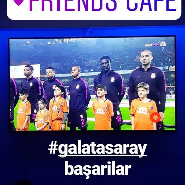 รูปภาพถ่ายที่ Friends Cafe โดย Yılmaz D. เมื่อ 11/18/2017