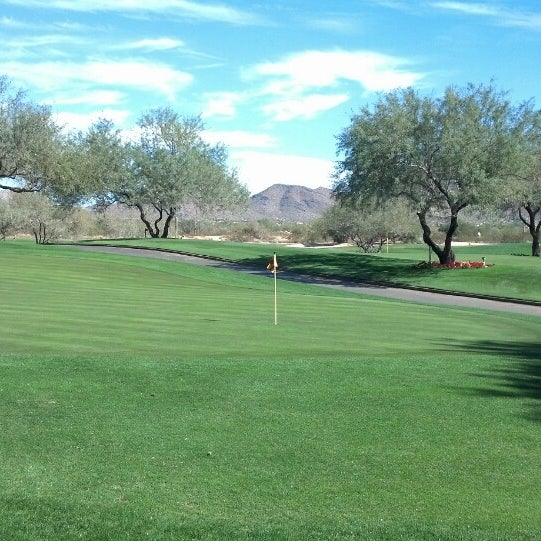 11/8/2013 tarihinde Amber W.ziyaretçi tarafından Grayhawk Golf Club'de çekilen fotoğraf
