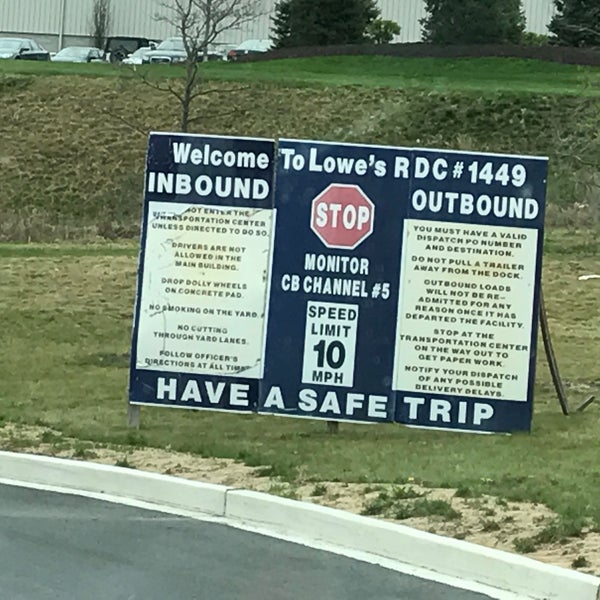 Photos at Lowes RDC 1449 200 Centerpoint Blvd