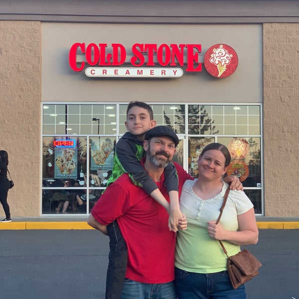Cold Stone Creamery - 5 tips from 275 