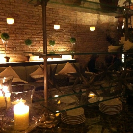 12/31/2012 tarihinde Jung Eun C.ziyaretçi tarafından Zé Café'de çekilen fotoğraf