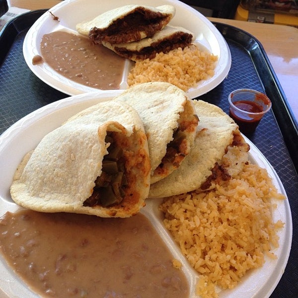 Las Gorditas / Los Pinguinos Mexican Restaurant in National City