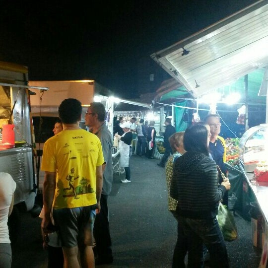Feira Livre Noturna do Bacacheri - Farmers Market
