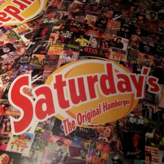 Das Foto wurde bei Saturday&#39;s The Original Burger von Tais C. am 1/13/2013 aufgenommen