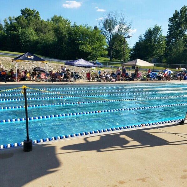 Washington Aquatic Center Swimming Pool in Washington