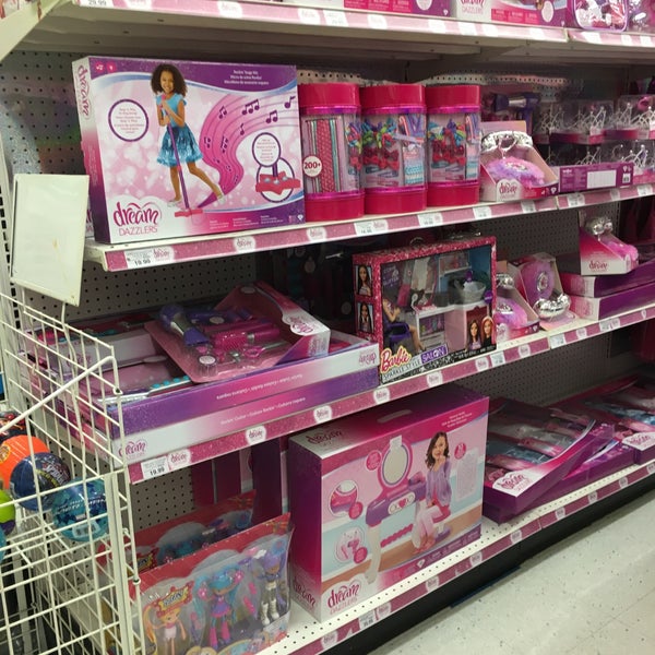 Toys"R"Us 8 tips from 753 visitors