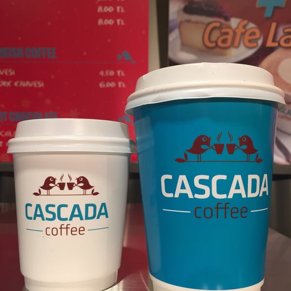 Foto tirada no(a) Cascada Coffee por Murat K. em 2/25/2015