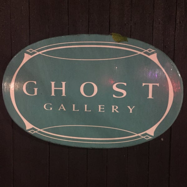 Foto tirada no(a) Ghost Gallery por Matt K. em 11/10/2017