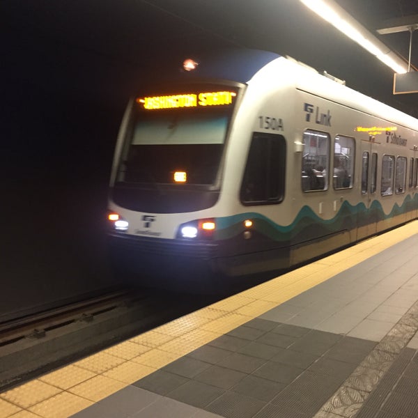 Beacon Hill LINK Station - Light Rail Station in North Beacon Hill