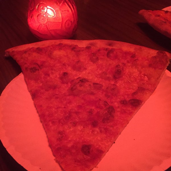 10/12/2018 tarihinde Matt K.ziyaretçi tarafından Big Mario&#39;s Pizza'de çekilen fotoğraf