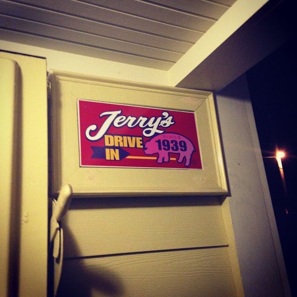 Photo taken at Jerry’s Drive In by Kent V. on 10/25/2014