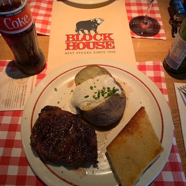 Photo taken at Block House by 𝐌𝐀𝐙𝐋𝐔𝐌 . on 7/16/2019