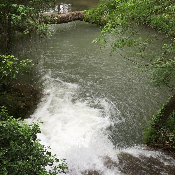 Foto tirada no(a) Parque Natural del Monasterio de Piedra por Evgen S. em 5/4/2015