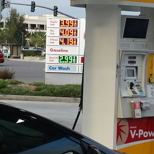Photo taken at Shell by Xavier D. on 7/27/2015