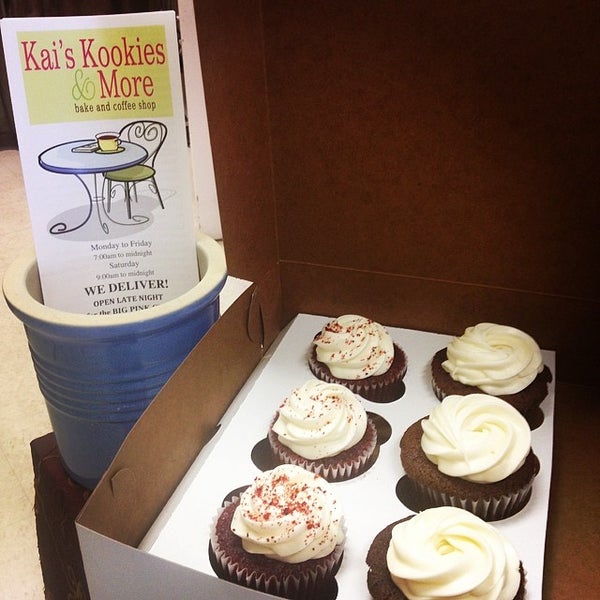 6/2/2014にChirl G.がKai&#39;s Kookies &amp; More Bakeryで撮った写真