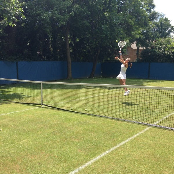 Tennis Court Лорд