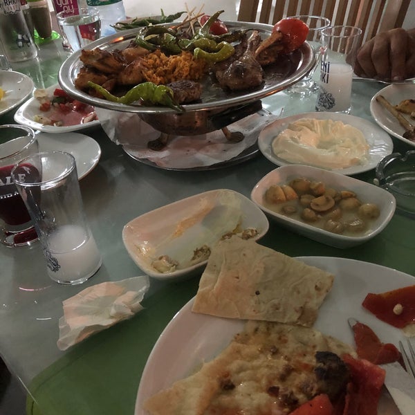 Foto tomada en Şelale Restaurant  por Osman G. el 9/16/2020