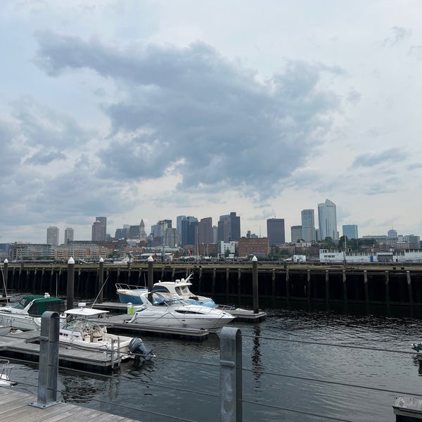 6/16/2023 tarihinde Chris T.ziyaretçi tarafından Pier6 Boston'de çekilen fotoğraf