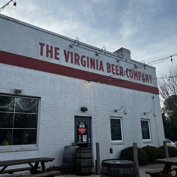 Foto tirada no(a) The Virginia Beer Company por Chris T. em 12/26/2022