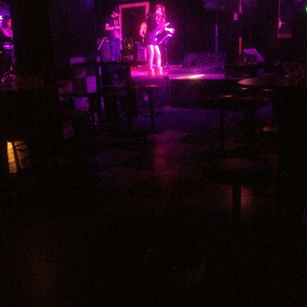 4 икса ставрополь. 4 club live. 4 club live. Клуб четырёх друзей заставка. 4 club live.