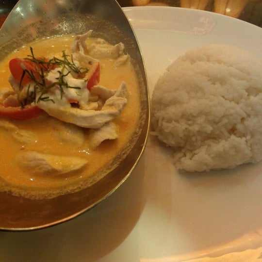 1/31/2013 tarihinde Alexander Y.ziyaretçi tarafından Ghin Khao Thai Food'de çekilen fotoğraf